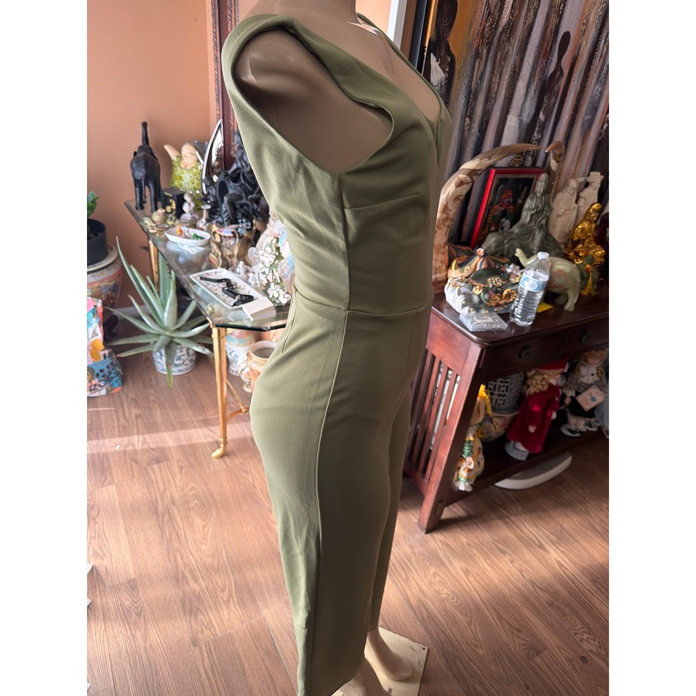 Trixxi Clothing Company Olive Green V-Neck Sleeveless Jumpsuit Size Small - Picture 9 of 9